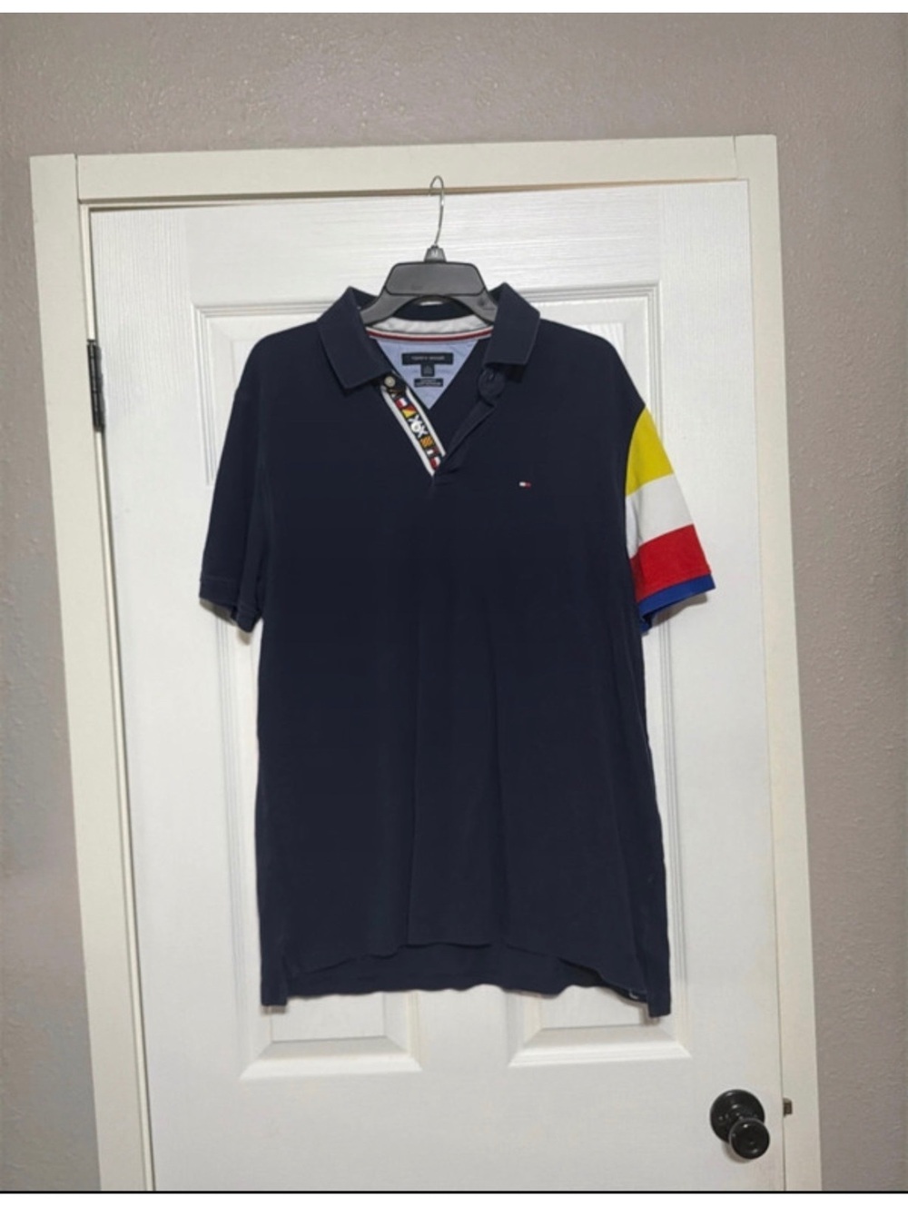 Vintage Tommy Hilfiger Custom Fit Polo Shirt with Color Block Sleeve size XL